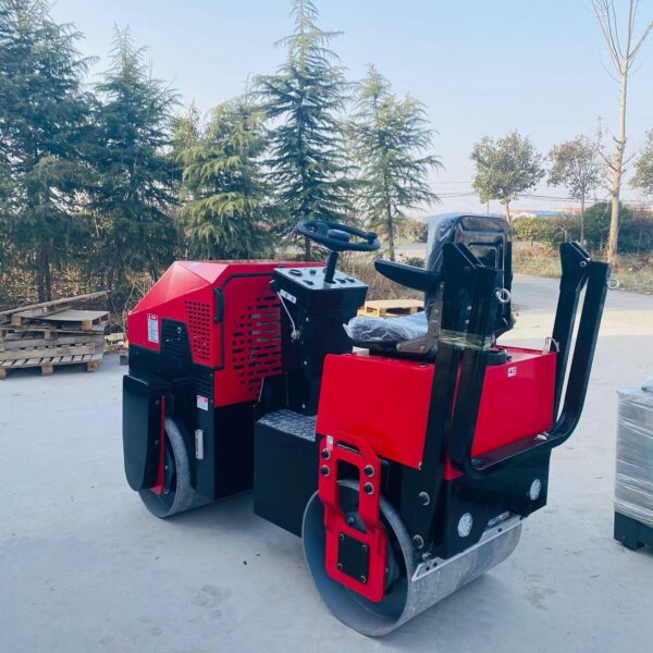 Ride On Road Roller - Image 4